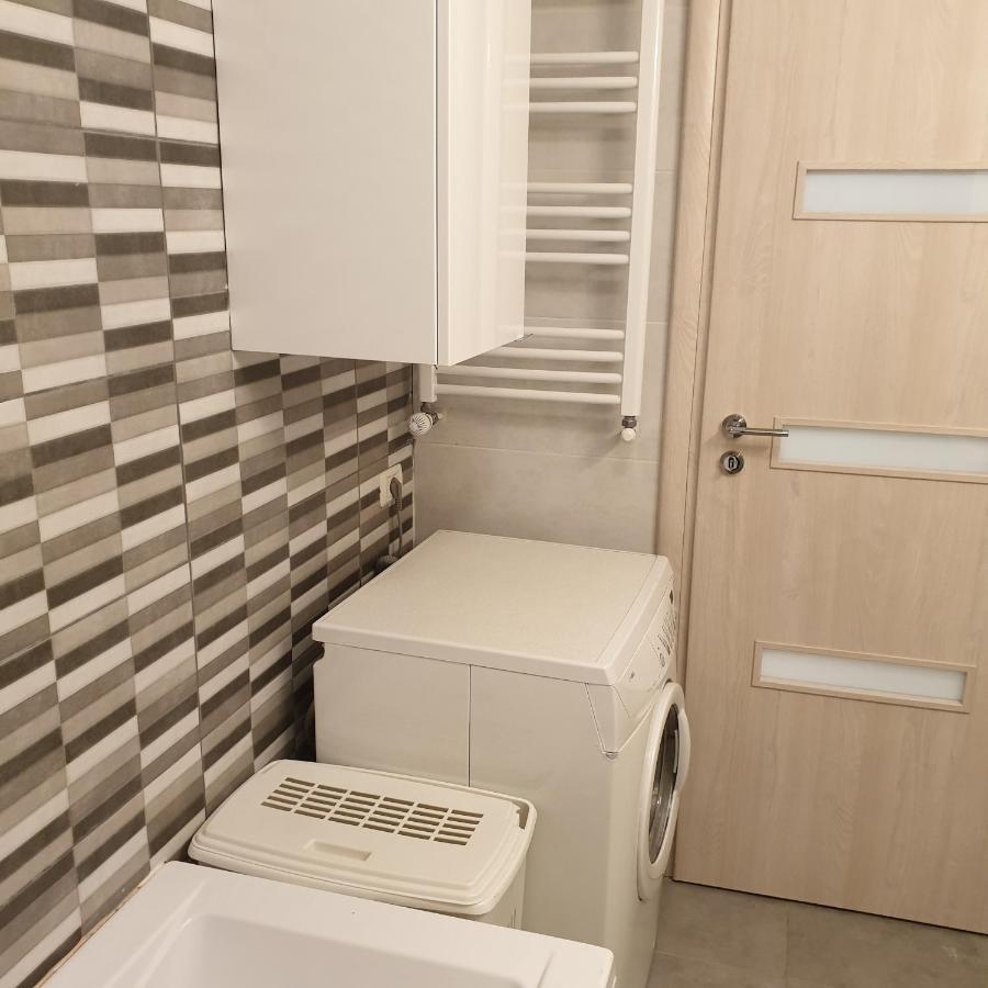 Carolina Sweet Apartament Орадя Экстерьер фото